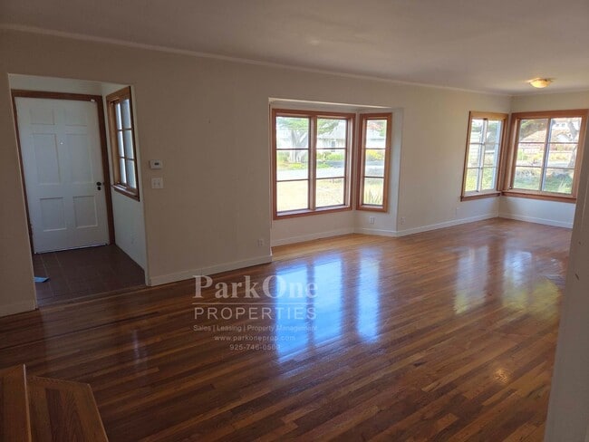 Photo - Adorably Rustic home 2 blocks from the shore.