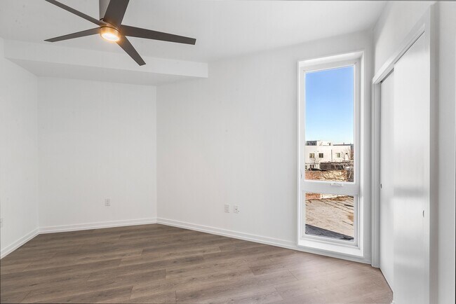 Photo - 1229 N Front St Unit 3B