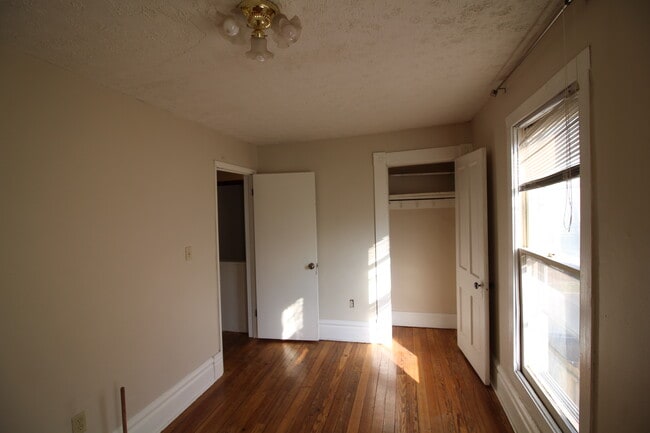 137 E 4th Ave