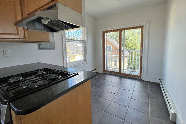 Photo - 9/1 Renovated, spacious 4BR/2.5BA w/d in unit!