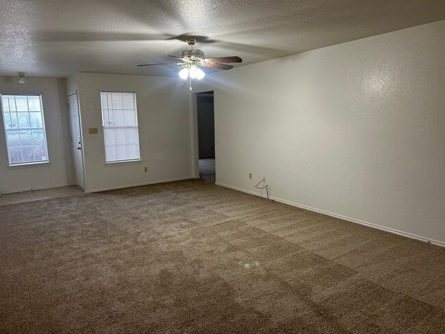 Photo - 2707 Mason Dr