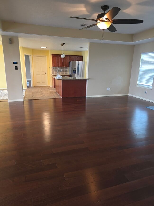 Photo - 3780 Martin Luther King Jr Dr