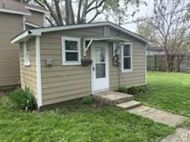 Building Photo - 411 E Campbell Ave Unit B Rental