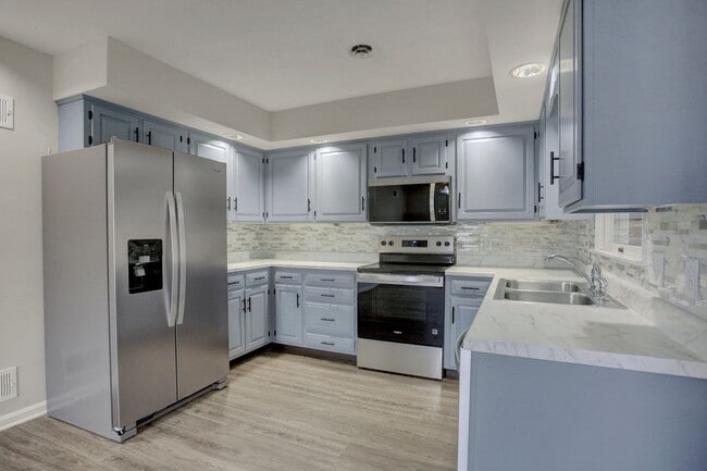 Photo - 2367 McCleary Dr