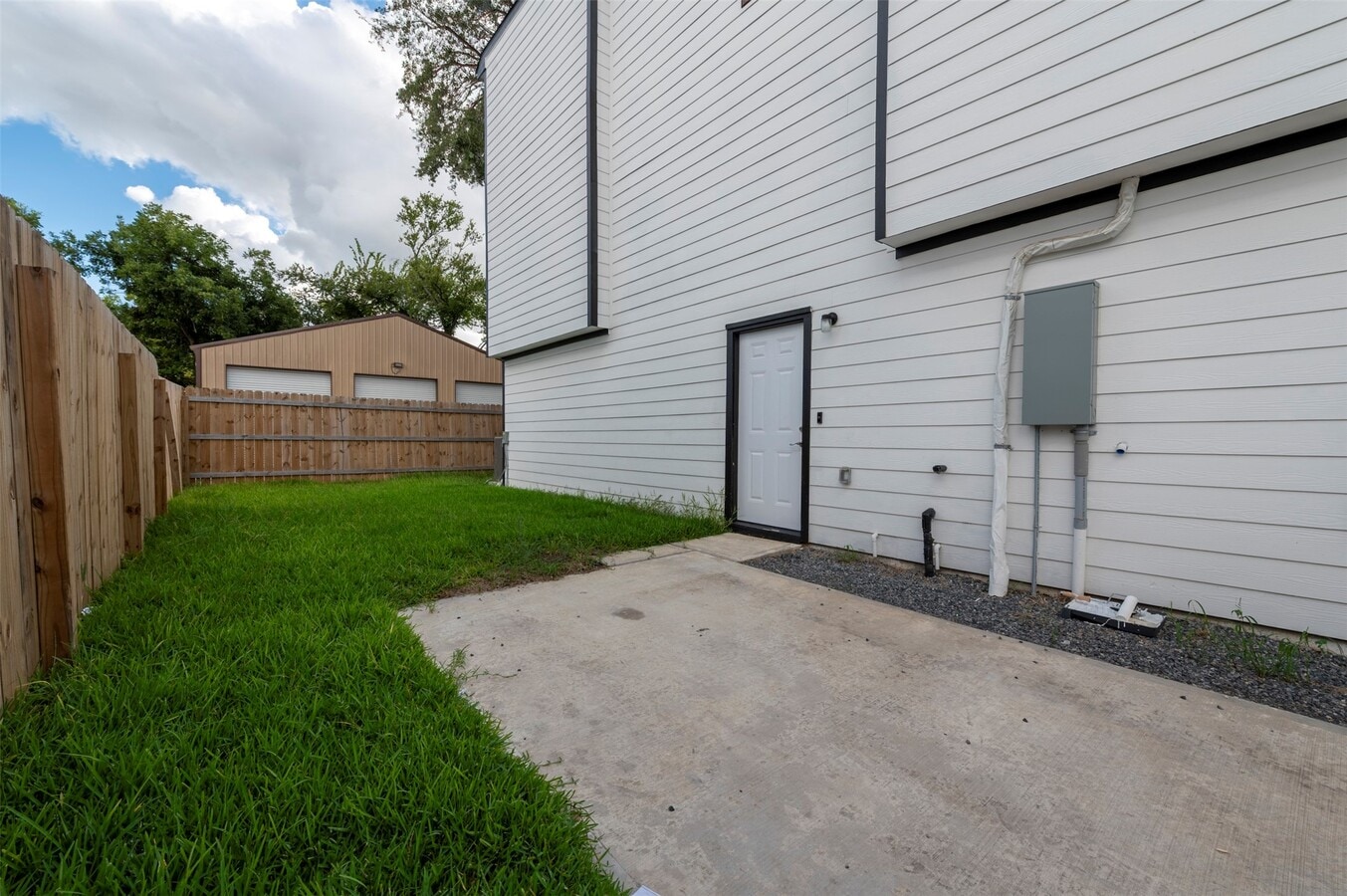 Photo - 6309 Sandra St