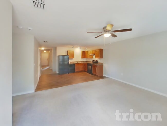 Photo - 2491 Stanton Ave