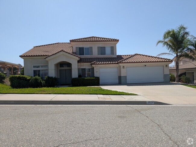 Building Photo - 6815 N Escena St Rental