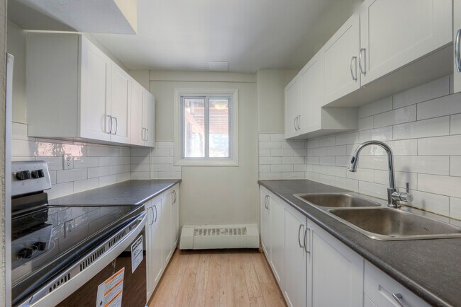 Photo - Silver Spring Park Townhouses