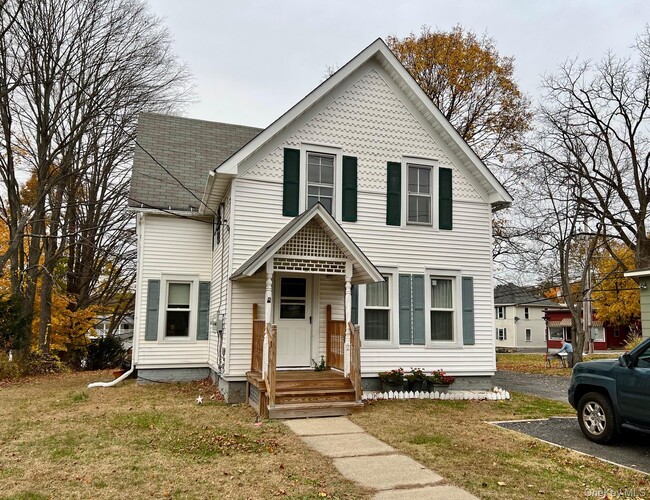 Building Photo - 21 Washington Ave