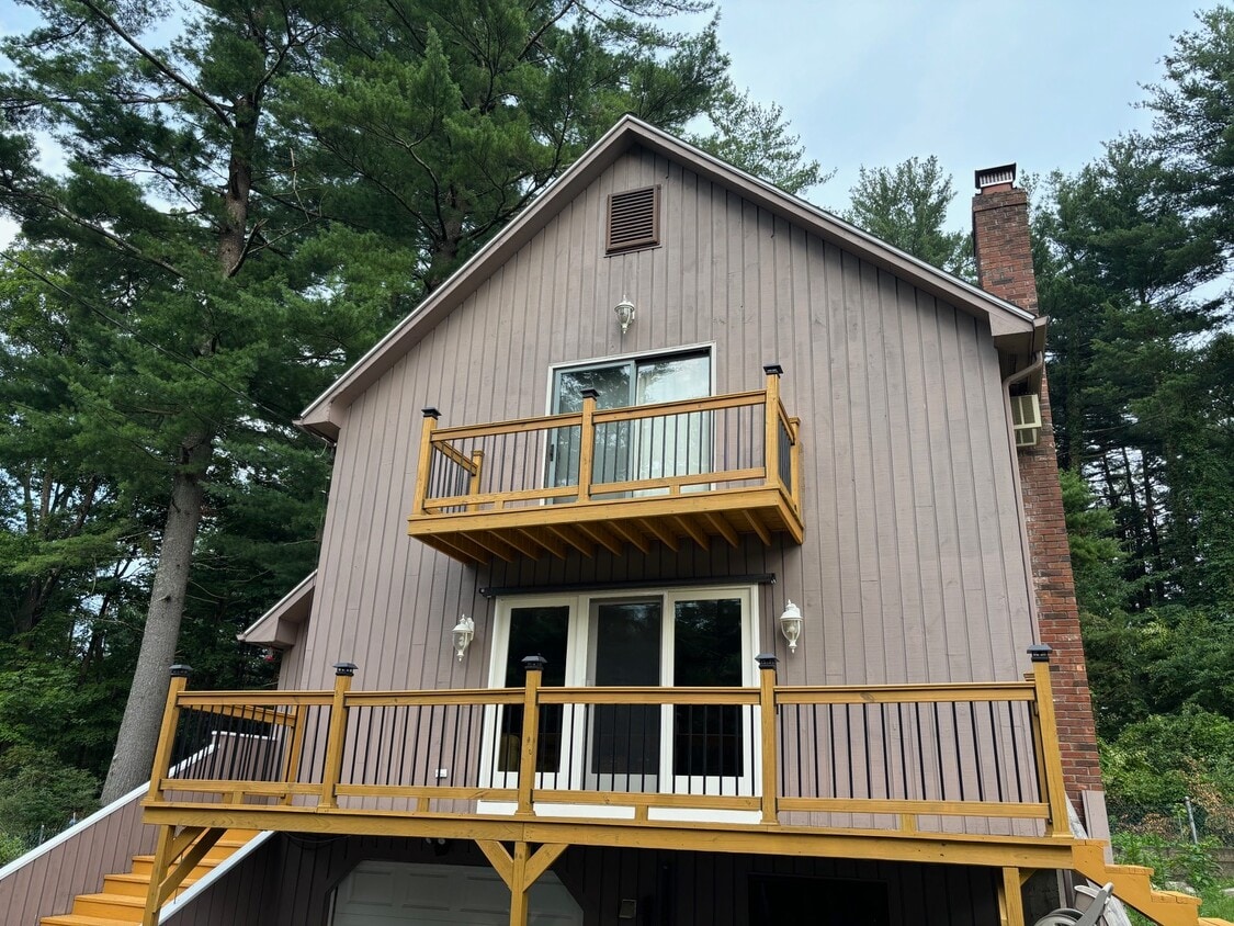 Photo - 12 Circle Dr (Farmington, CT)