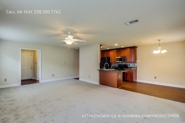 Photo - 17986 Restoration Cir