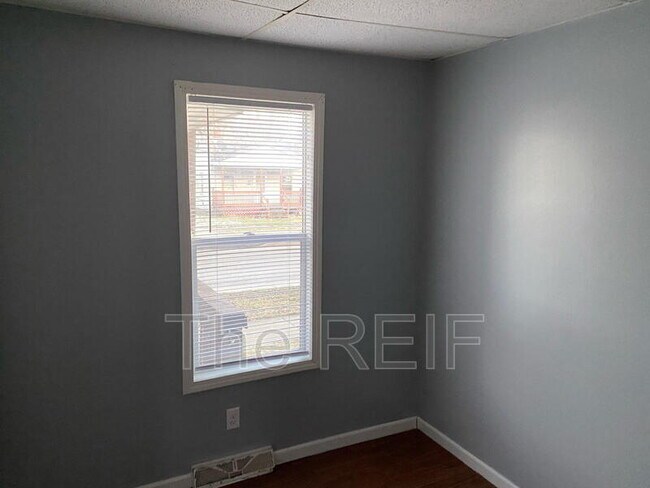 Photo - 813 S Mason St