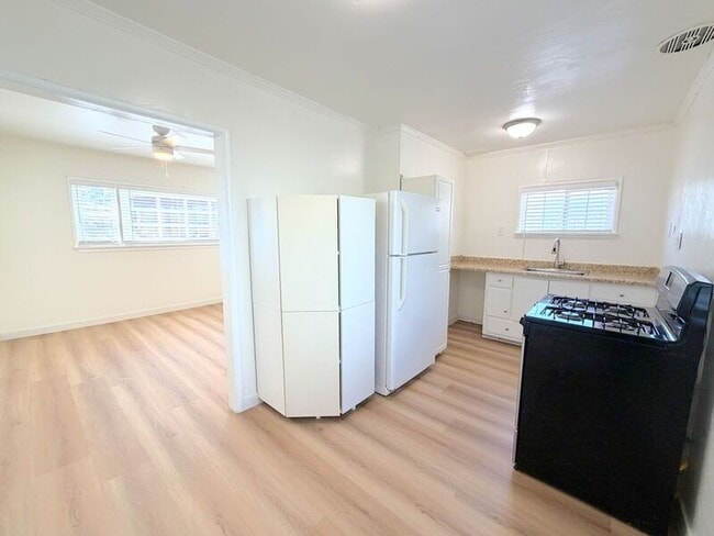 Photo - 1732 Cabrillo Ave