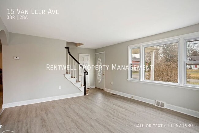 Photo - 15 Van Leer Ave