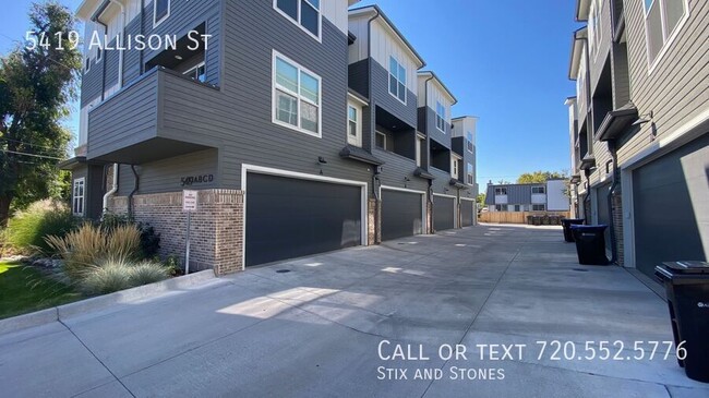 **Beautiful Arvada Townhome for rent! 3 be... - **Beautiful Arvada Townhome for rent! 3 be...