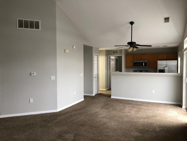 Photo - 538 Olde English Cir