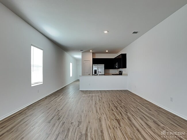 Photo - 108 Mica Trl