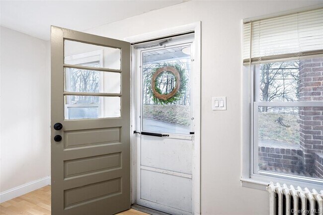 Photo - 23 Pleasant Ave