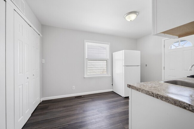 Photo - 11235 Sherman Ave