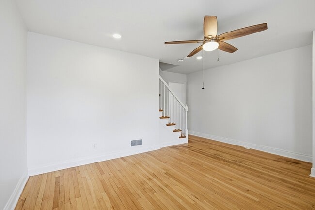 3770 Ravenwood Ave