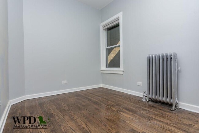 Photo - 3 bedroom in South Shore IL 60649 Unit 1