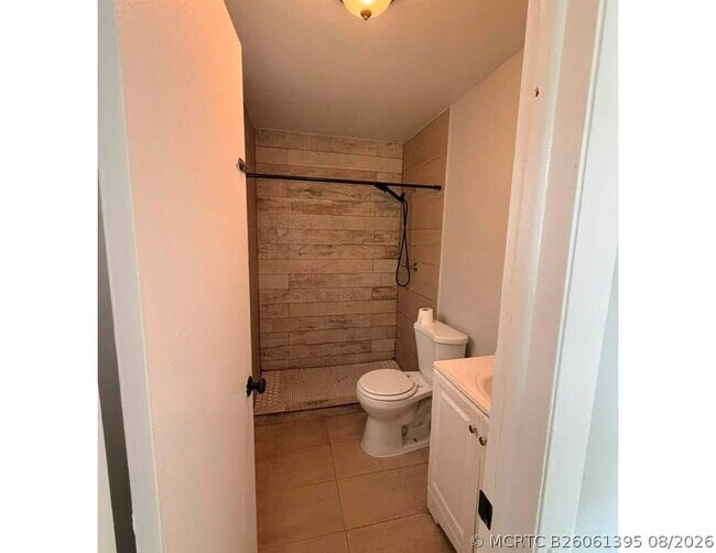 Photo - 824 N G St Unit A