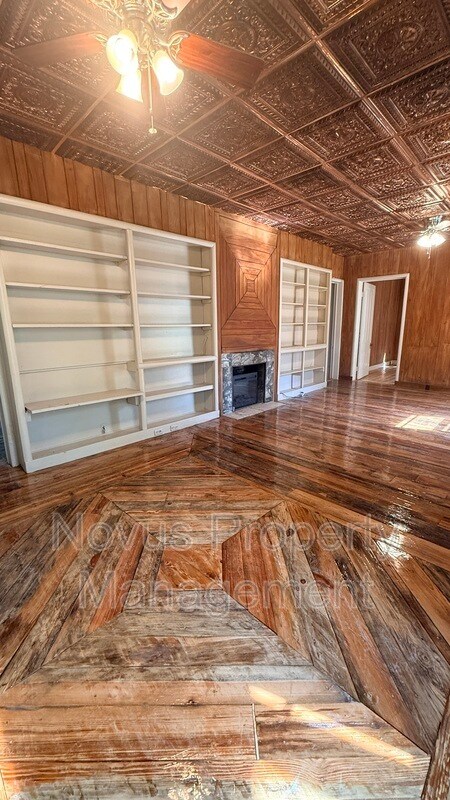 Photo - 1664 Poplar Rd