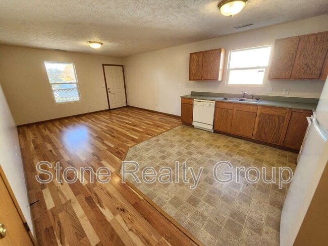 Photo - 659 N 25th St