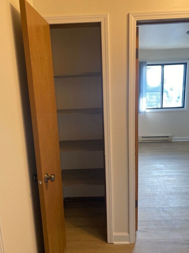 Photo - 6030 80th Pl Unidad 201