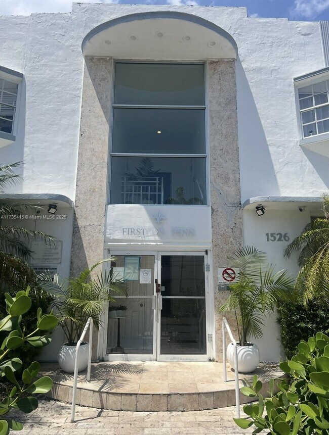 Building Photo - 1526 Pennsylvania Ave Unit 15 Rental