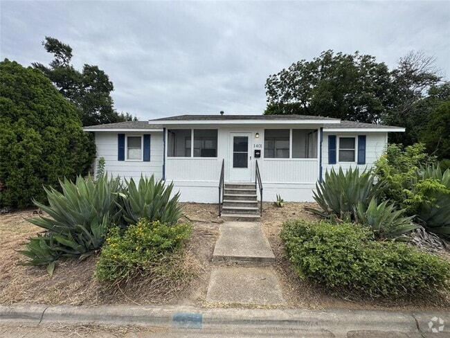 Building Photo - 1401 Olander St Rental