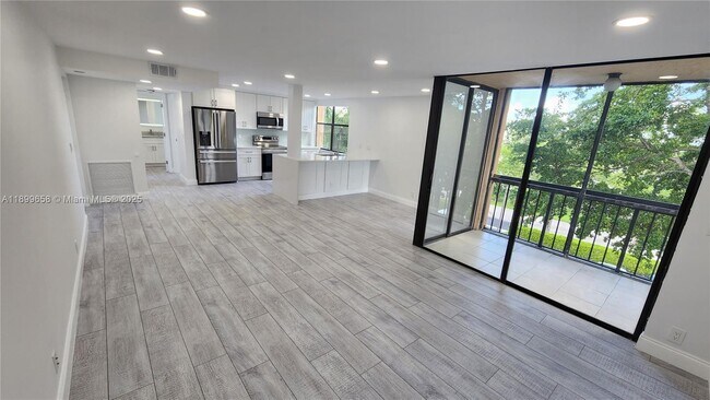 Photo - 750 Egret Cir Unit 6401