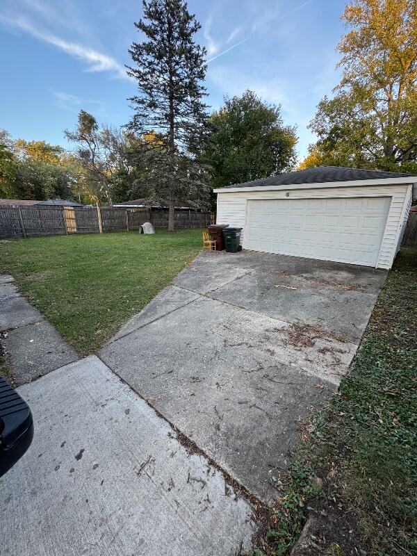 Photo - 437 Navajo St