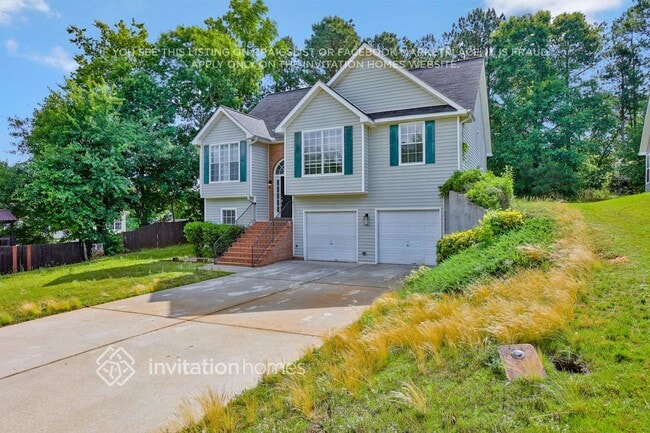 352 The Gables Dr