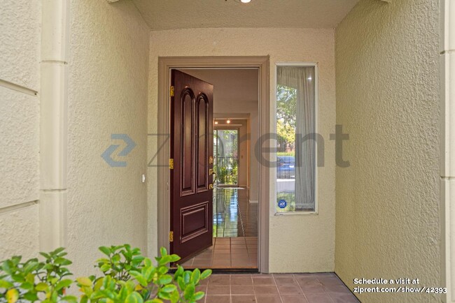 Photo - 914 Vista Pointe Dr