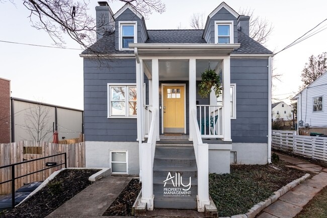 Building Photo - 1304 Belleview Ave Unit A