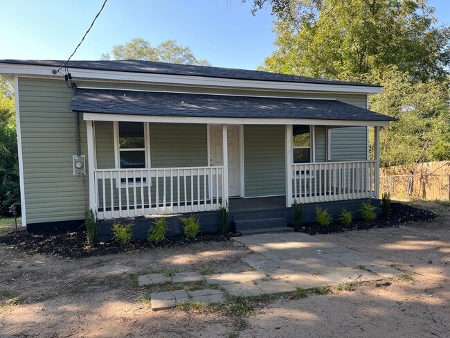2 Bed, 1 Bath Home for Rent – $1,250/Month - 2 Bed, 1 Bath Home for Rent – $1,250/Month