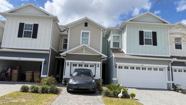 Building Photo - 1200 Wycliffe Wy