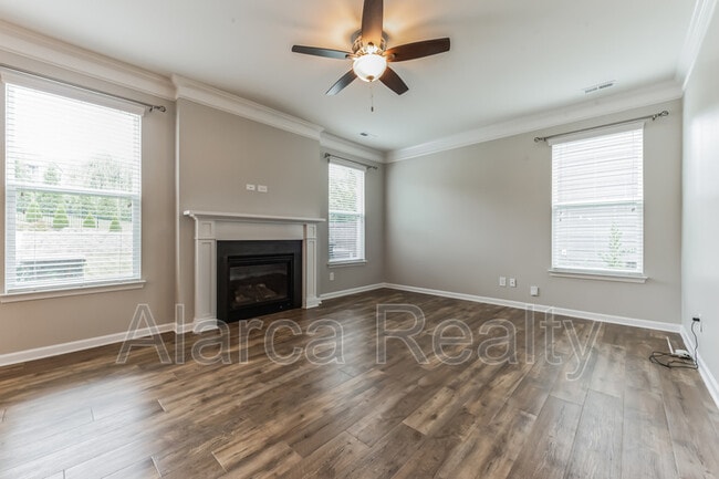 Photo - 7419 Canova Ln