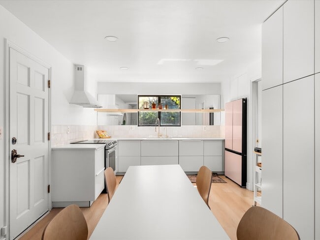 412 E Canyon Estates Cir