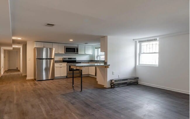 Building Photo - 2914 13th St NW Unit B