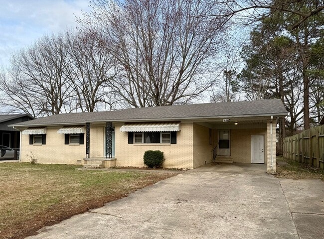 Photo - 4 Bedroom/1.5 Bathroom Home in Paragould AR - $1,275/month