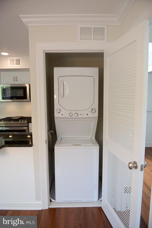 Photo - 205 Nassau St