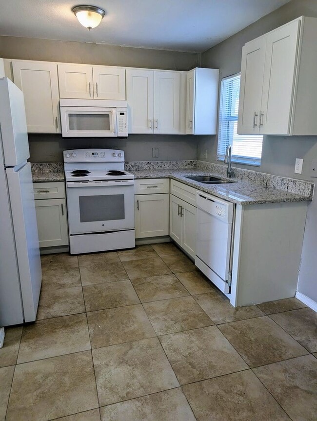 Photo - 1483 Elderton Dr