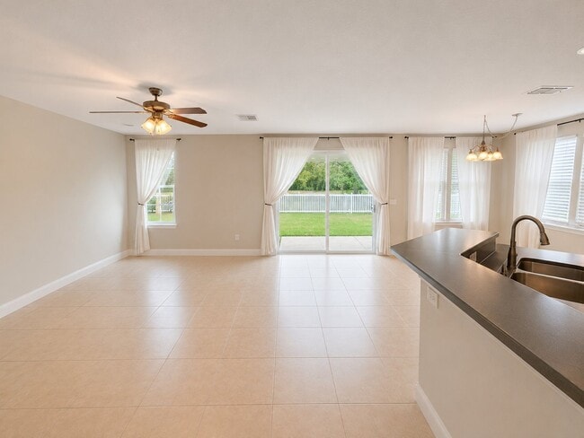 Photo - 136 Pine Arbor Cir