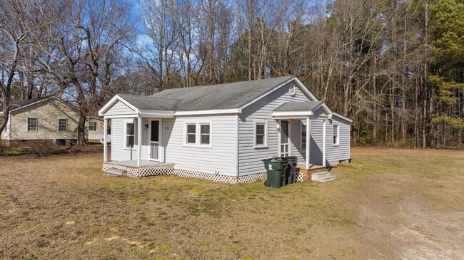 Photo - 610 Wondertown Dr
