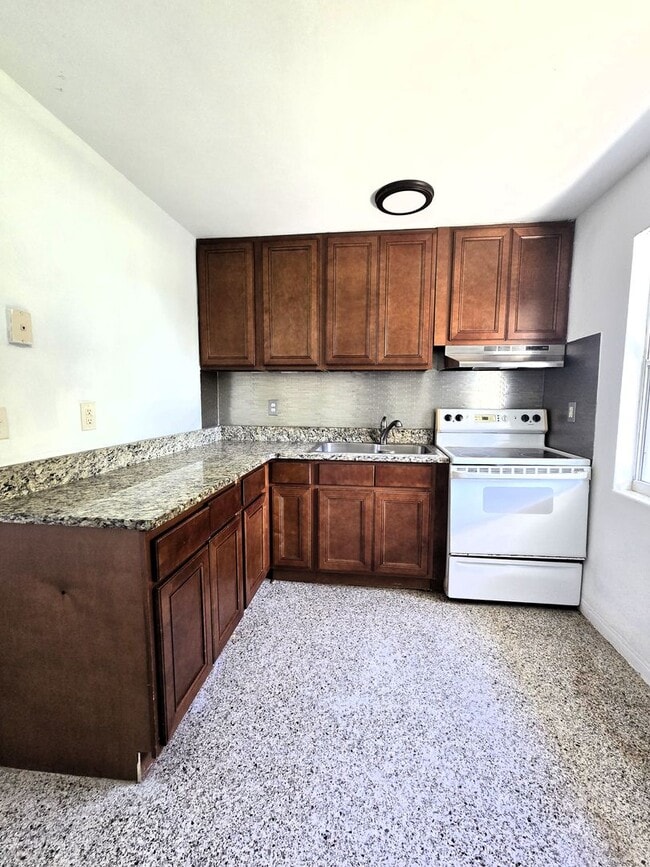 Photo - 1703 Edgewater Dr Unidad #1701