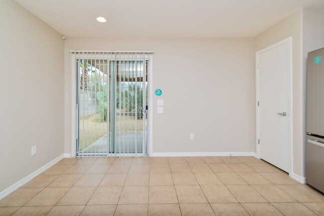 Photo - 1084 W Calle Del Libro Dorado