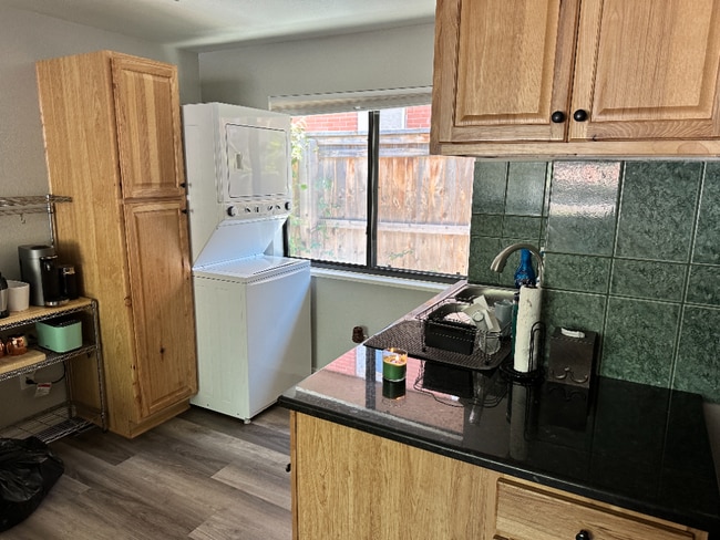 Photo - Available December! Cosy duplex in Potter ...