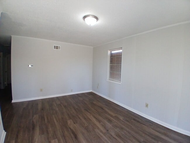 Photo - Spacious 4-BR Midtown Home – Fully Renovated & Section 8 Welcome